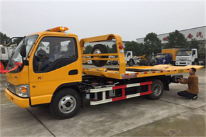 湖里区哪里有拖车服务