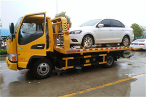 湖里区附近拖车救援24小时服务热线